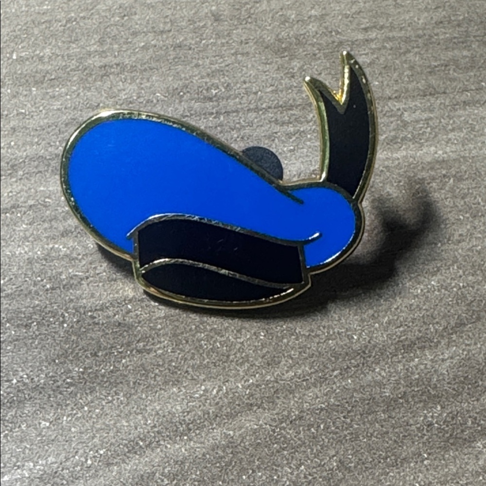 5/$25 Disney Donald Duck Hat‎ Pin